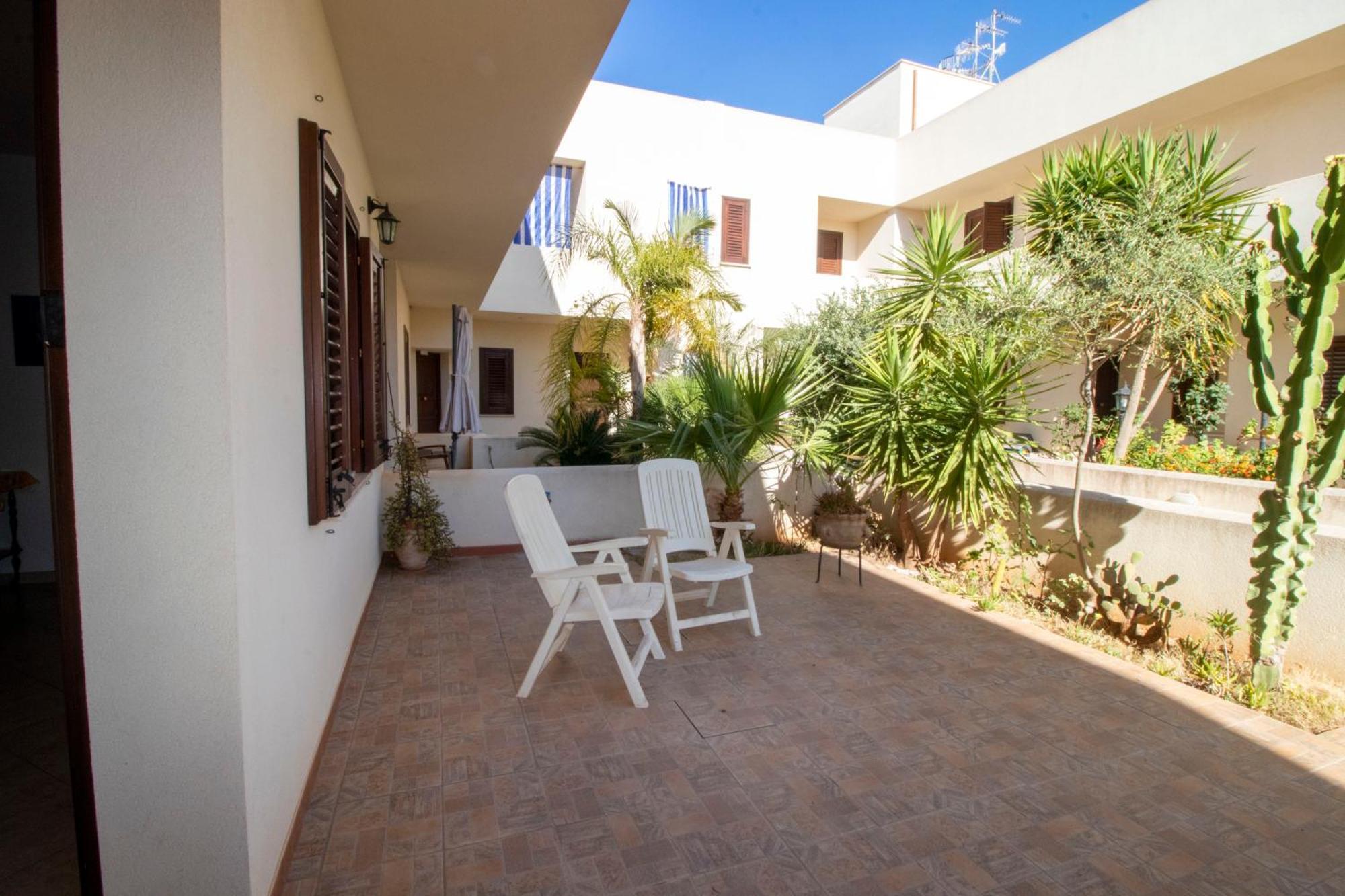 Case Vacanza Cristina Site In Antico Baglio E In Via Abruzzi N 161 San Vito Lo Capo Extérieur photo